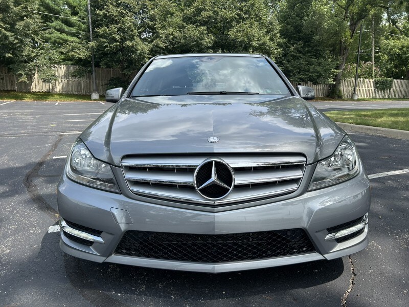 2012 Mercedes Benz C 300 Sport photo 2