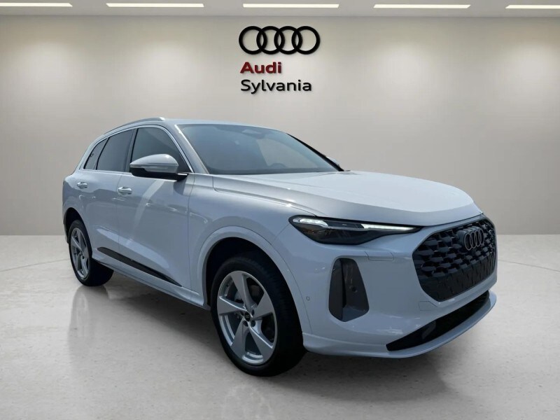 2025 Audi Q5 2.0T Premium Plus photo 2
