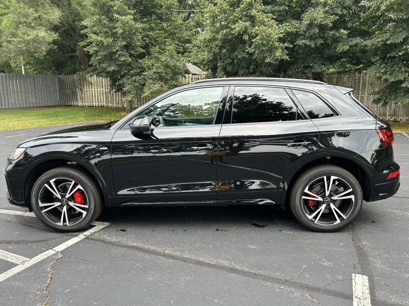 2025 Audi Q5 S line Premium Plus photo 4