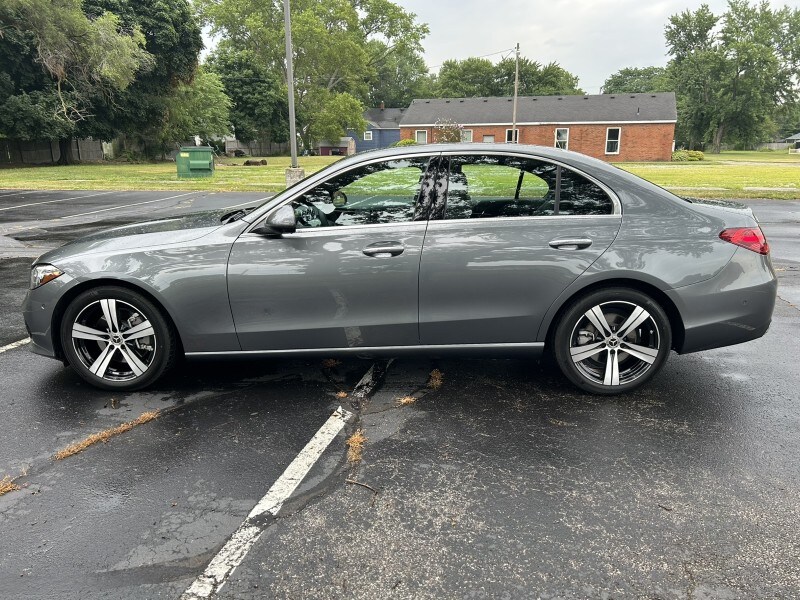2025 Mercedes Benz C 300 4MATIC photo 4