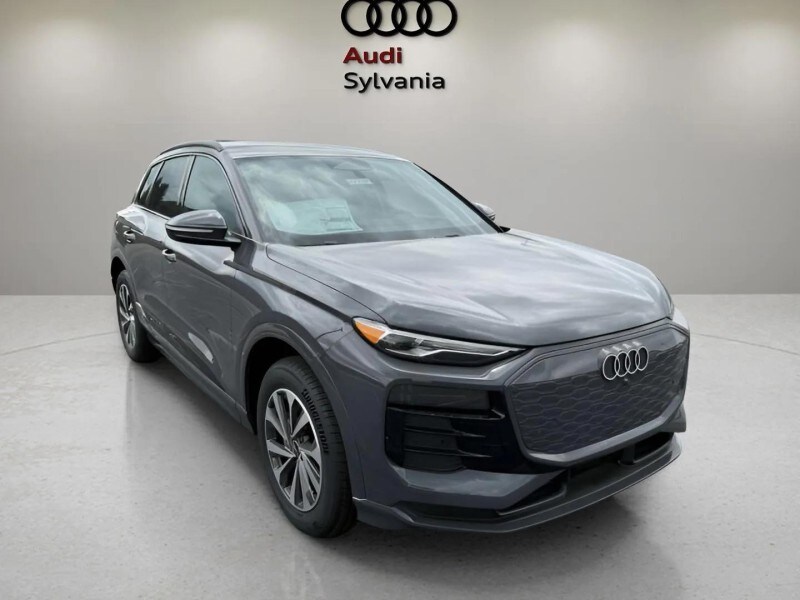 2025 Audi Q6 E-tron Premium photo 3