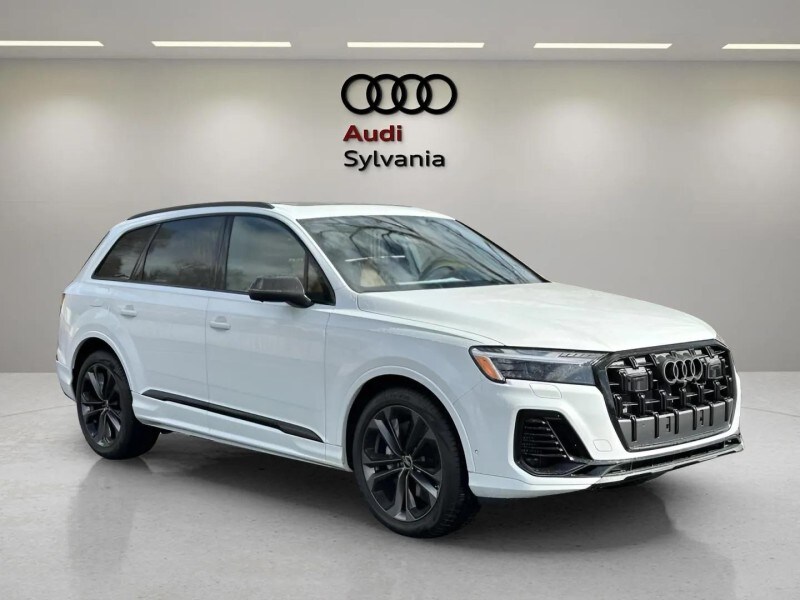 2025 Audi Q7 55 Prestige photo 2