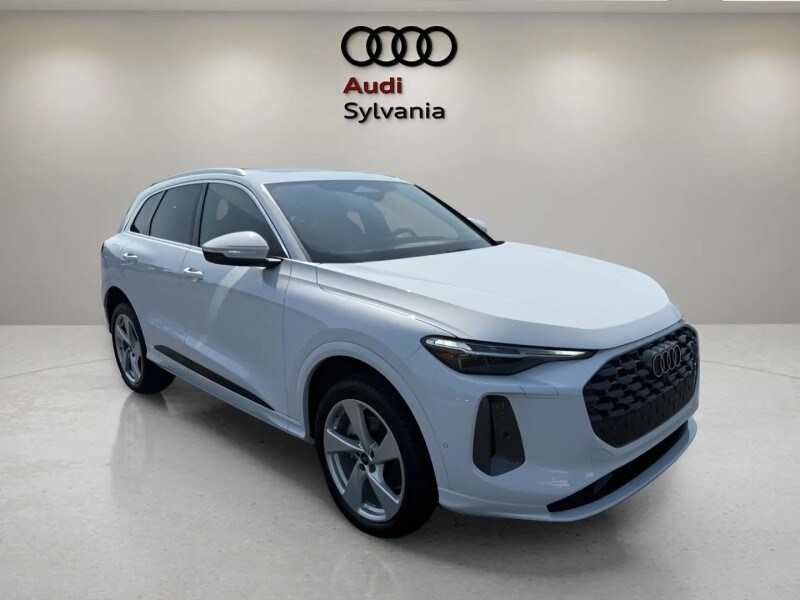 2025 Audi Q5 2.0T Premium Plus photo 3