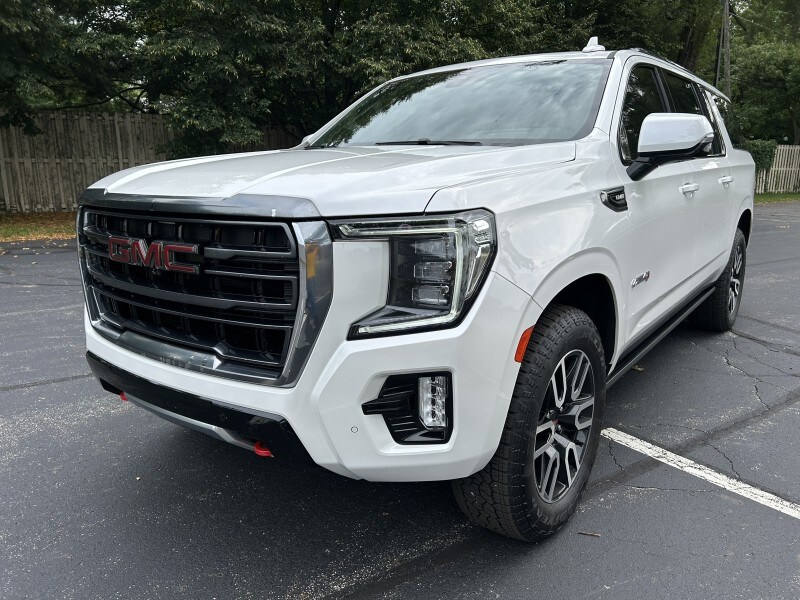 2021 Gmc Yukon XL AT4 photo 2