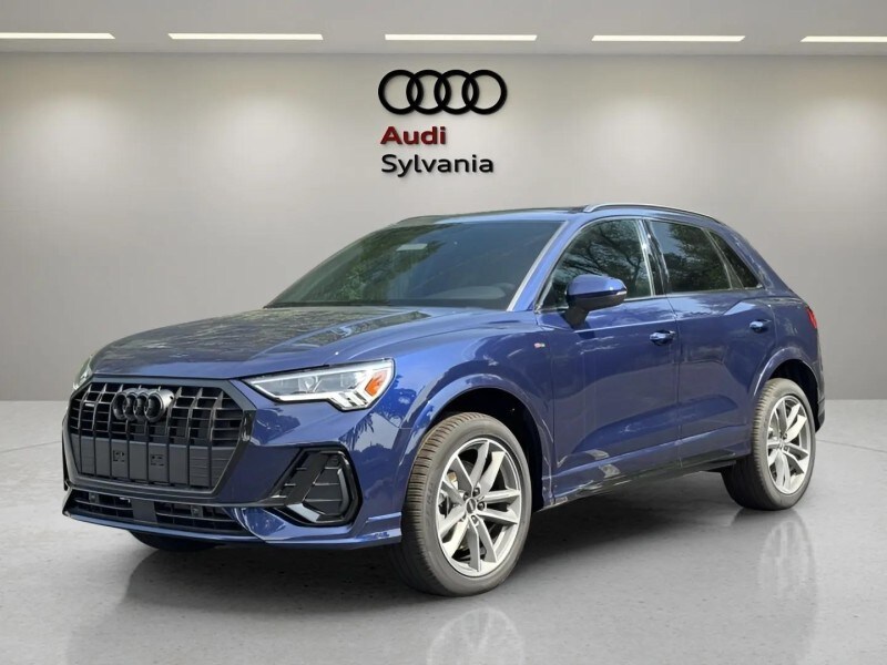 2025 Audi Q3 45 TFSI S line Premium photo 4