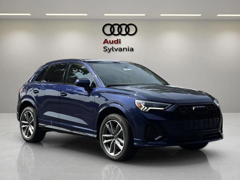2025 Audi Q3 45 TFSI S line Premium photo 2