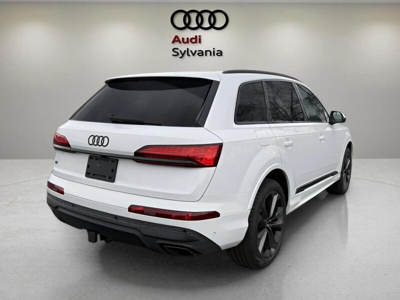 2025 Audi Q7 55 Premium Plus photo 4