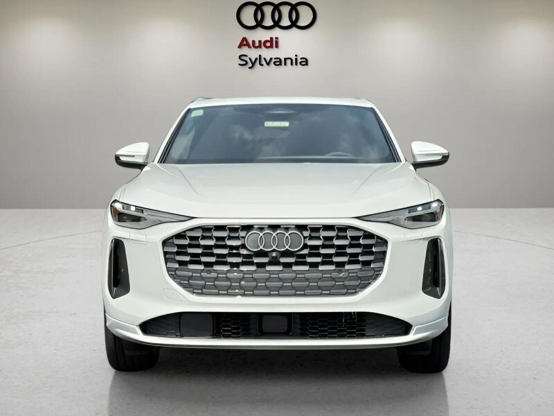 2025 Audi Q5 2.0T Premium Plus photo 3