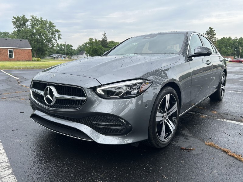 2025 Mercedes Benz C 300 4MATIC photo 3