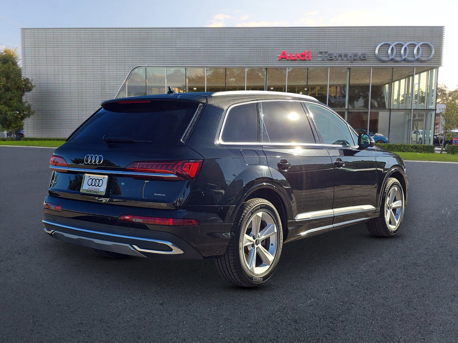 2024 Audi Q7 Premium Plus photo 4