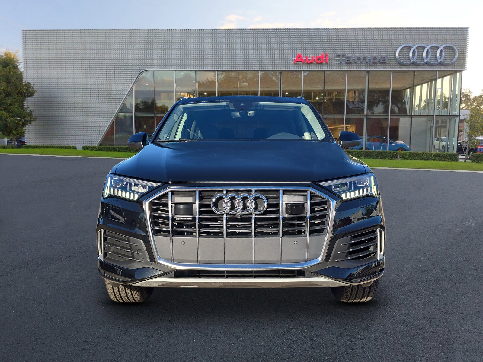 2024 Audi Q7 Premium Plus photo 2