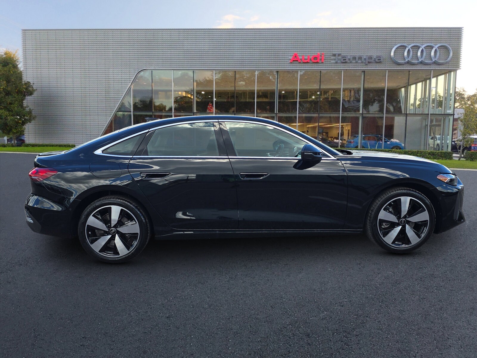 2025 Audi A5 2.0T Prestige photo 3