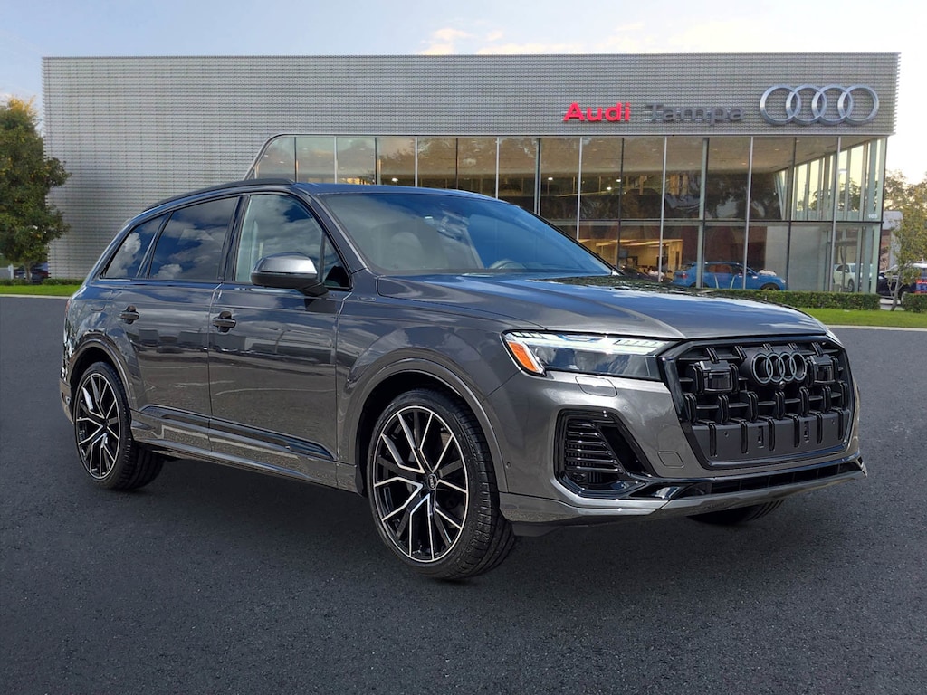 New 2025 Audi Q7 Prestige SUV