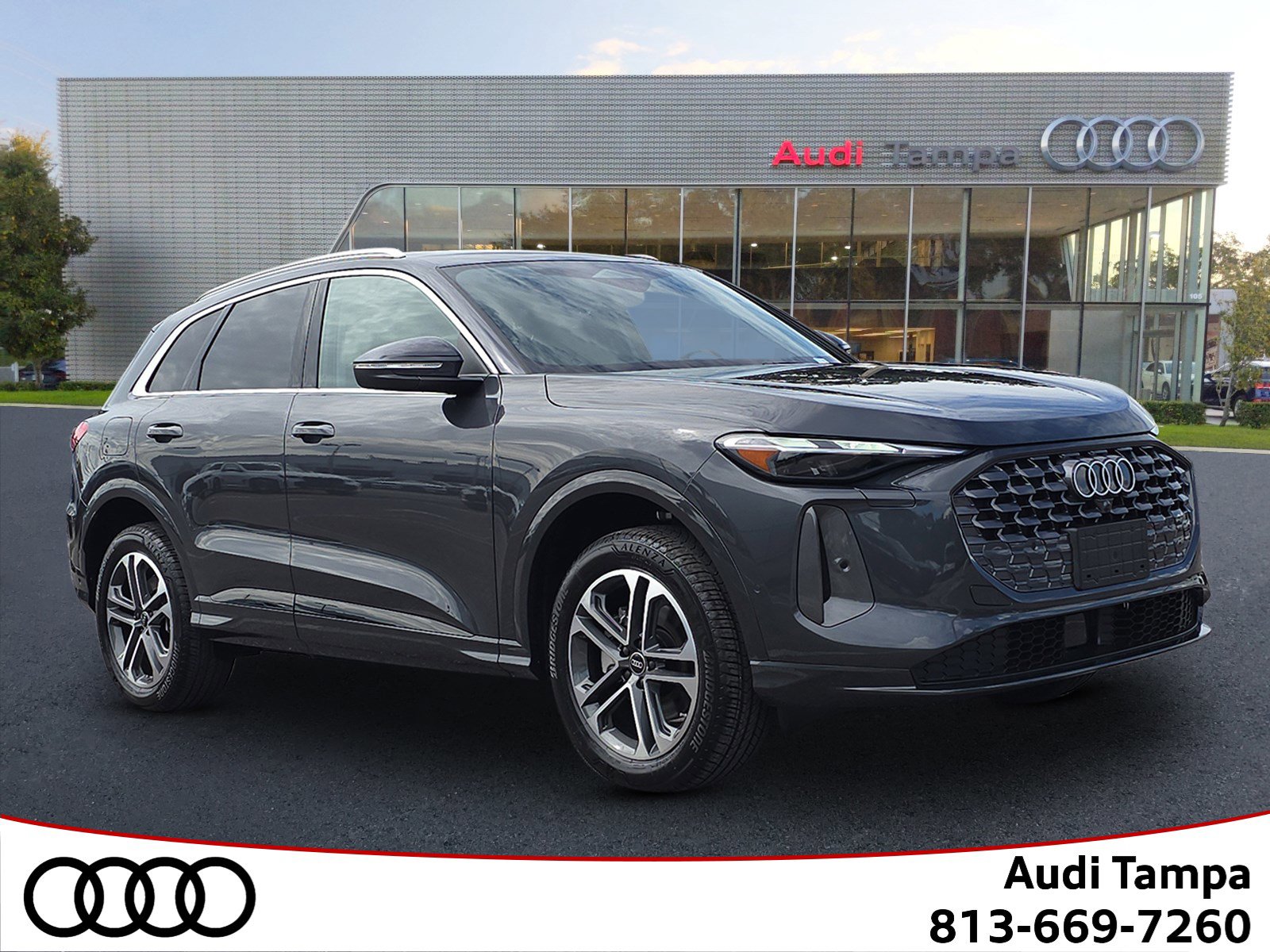 2025 Audi New Q5 Premium's photo