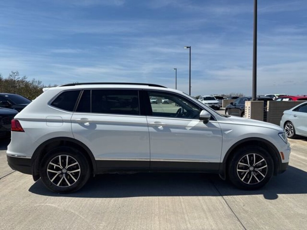 Used 2021 Volkswagen Tiguan SE SUV