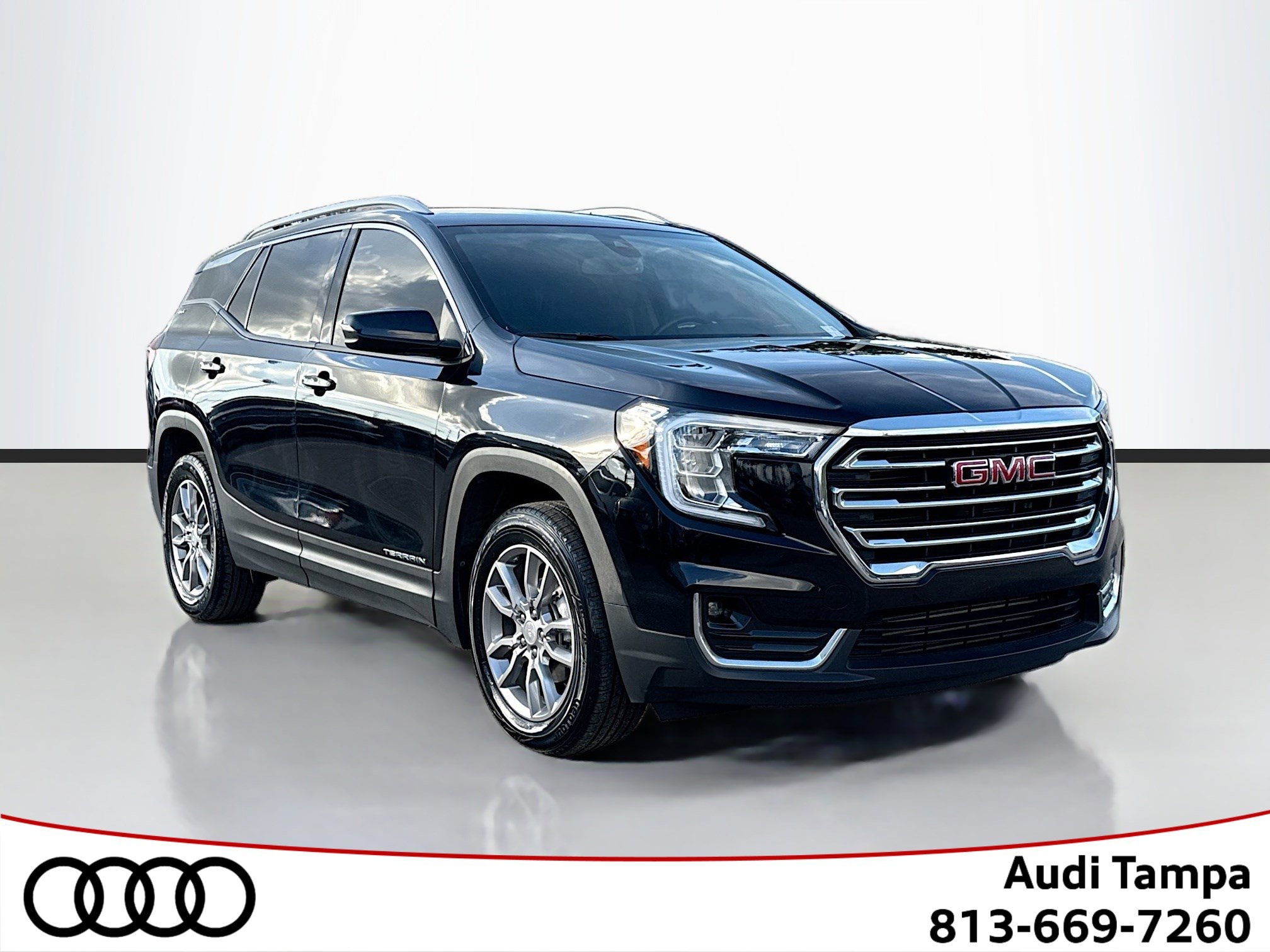 2024 GMC Terrain SLT's photo