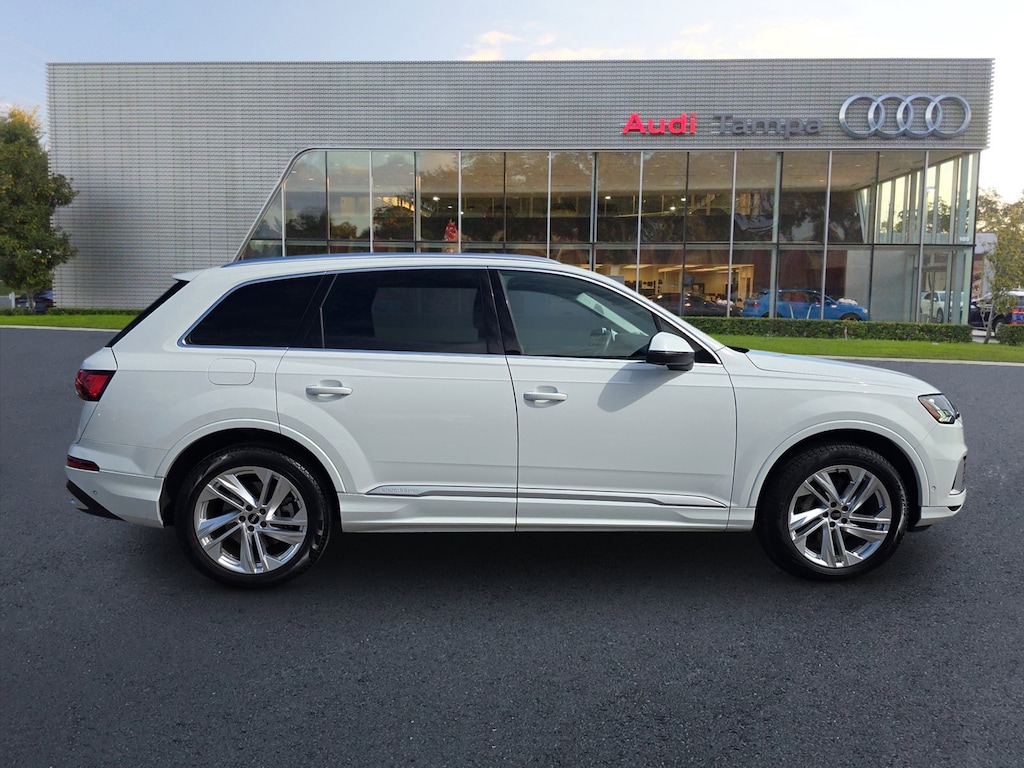 Used 2024 Audi Q7 Premium Plus SUV