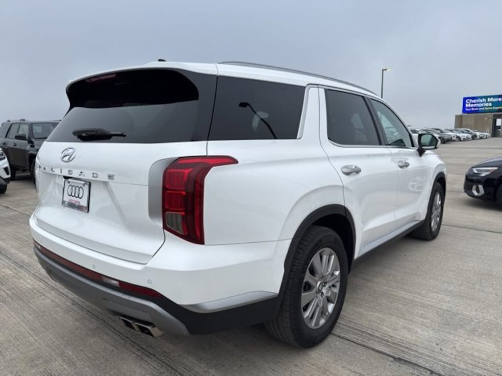 Used 2023 Hyundai Palisade SEL SUV