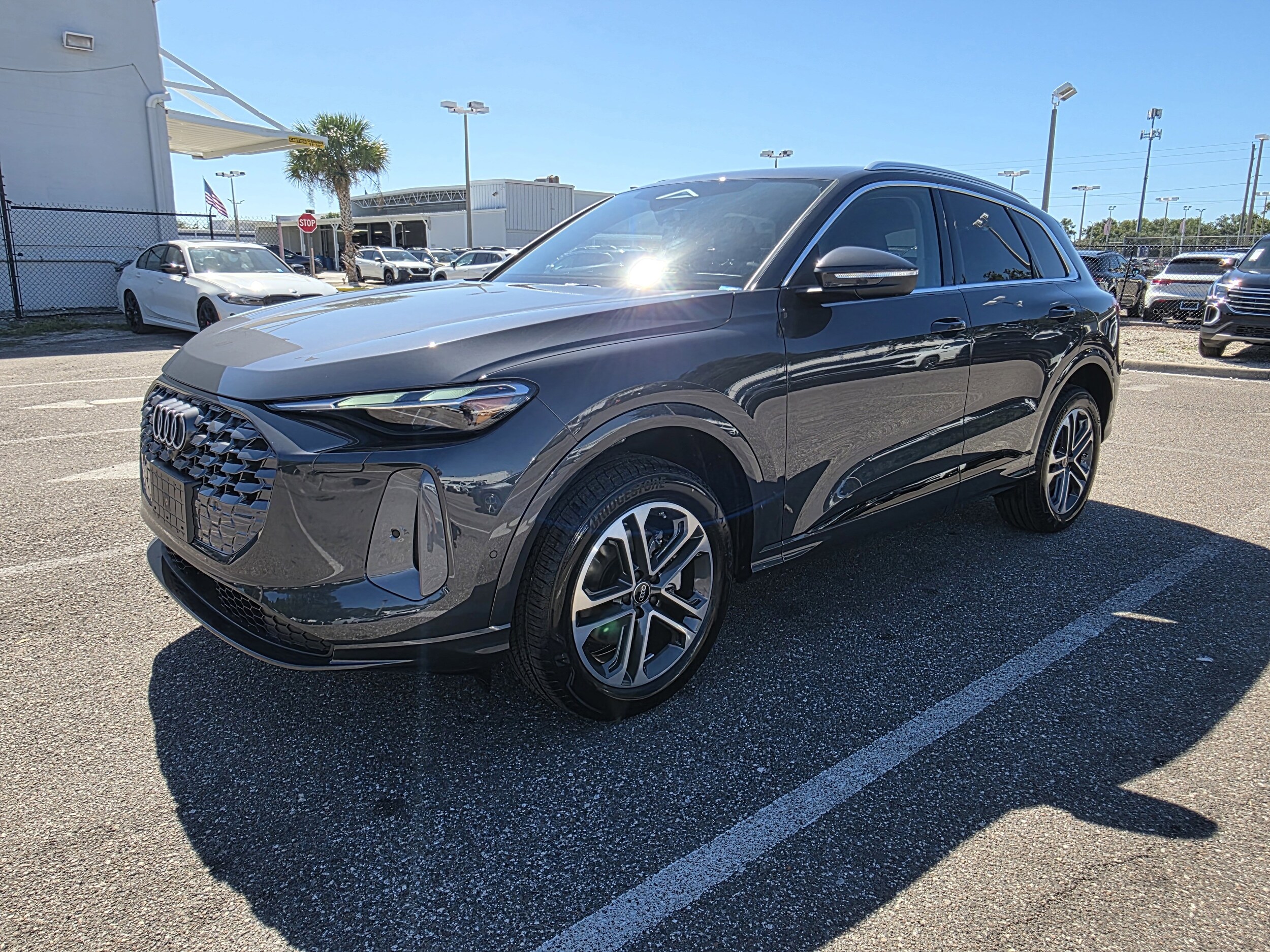 2025 Audi Q5 2.0T Premium photo 2