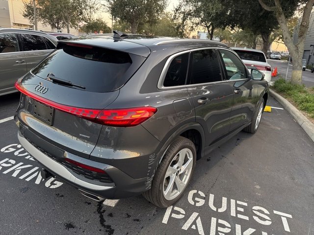 2025 Audi Q5 2.0T Premium Plus photo 3