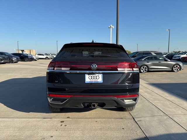 2024 Volkswagen Atlas Cross Sport SE Technology photo 4