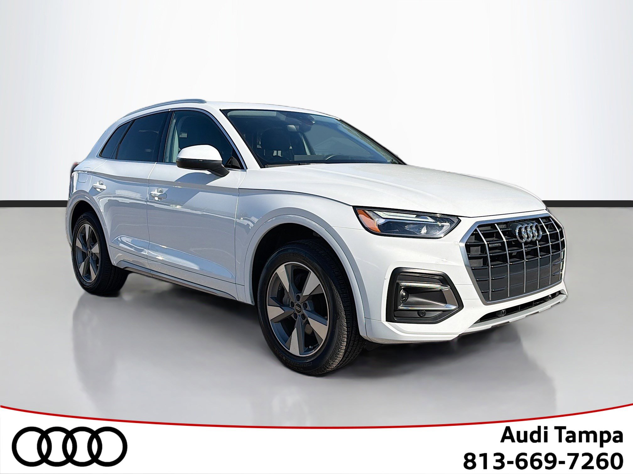 2023 Audi Q5 Premium's photo