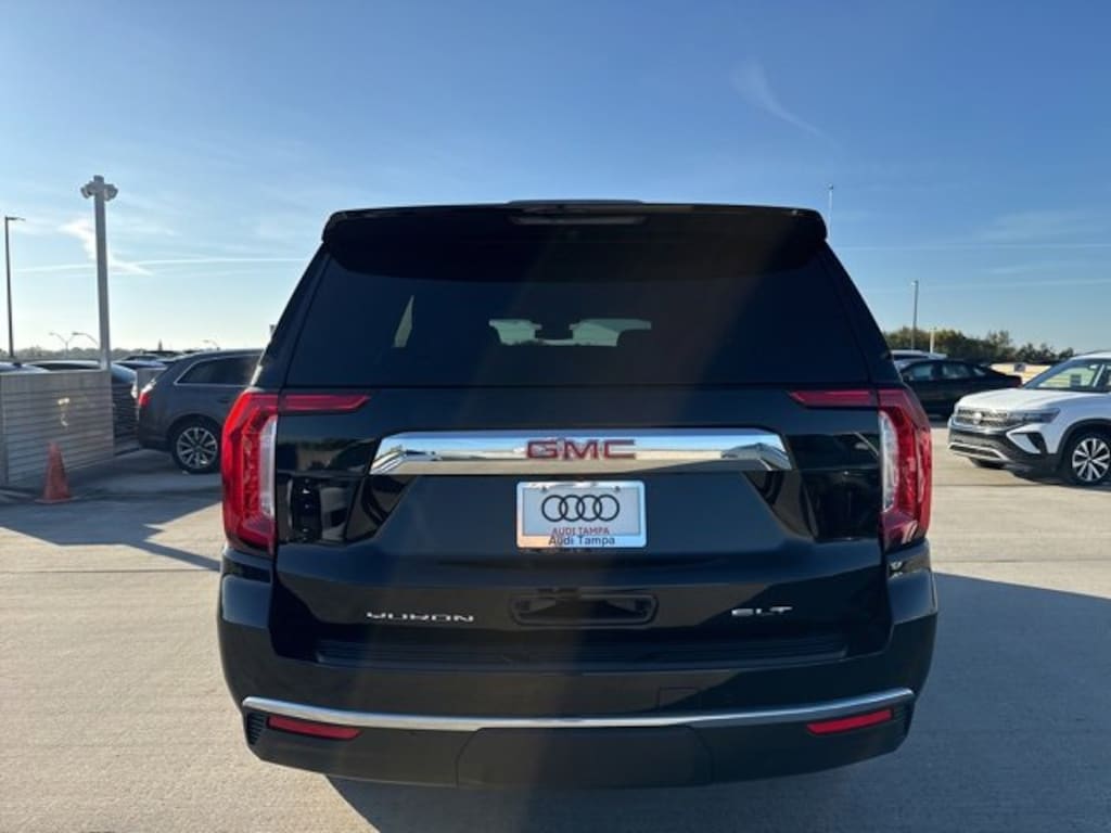 Used 2024 GMC Yukon SLT SUV