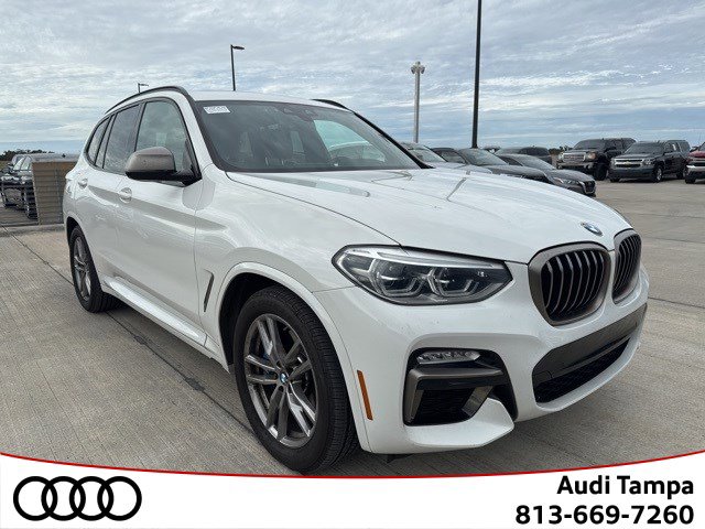 2019 BMW X3 40i's photo
