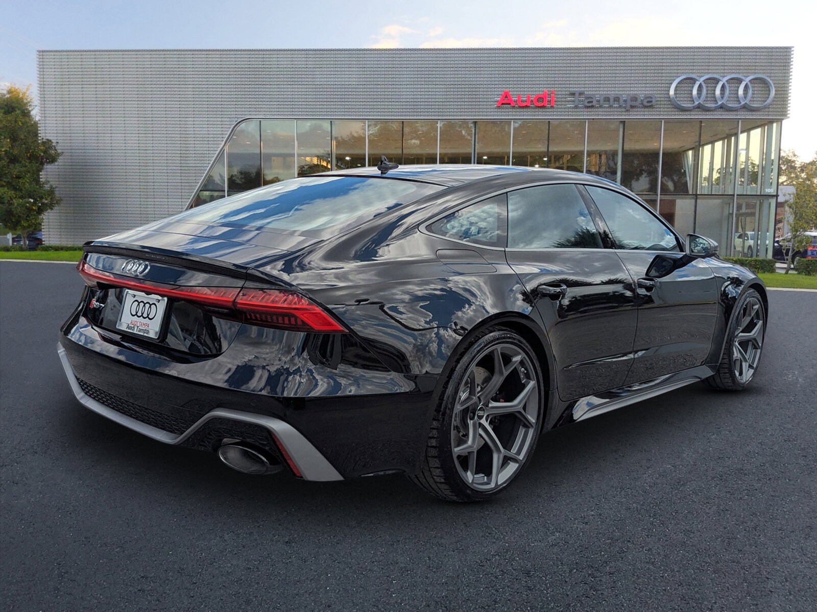 2026 Audi RS 7 Performance Base photo 4