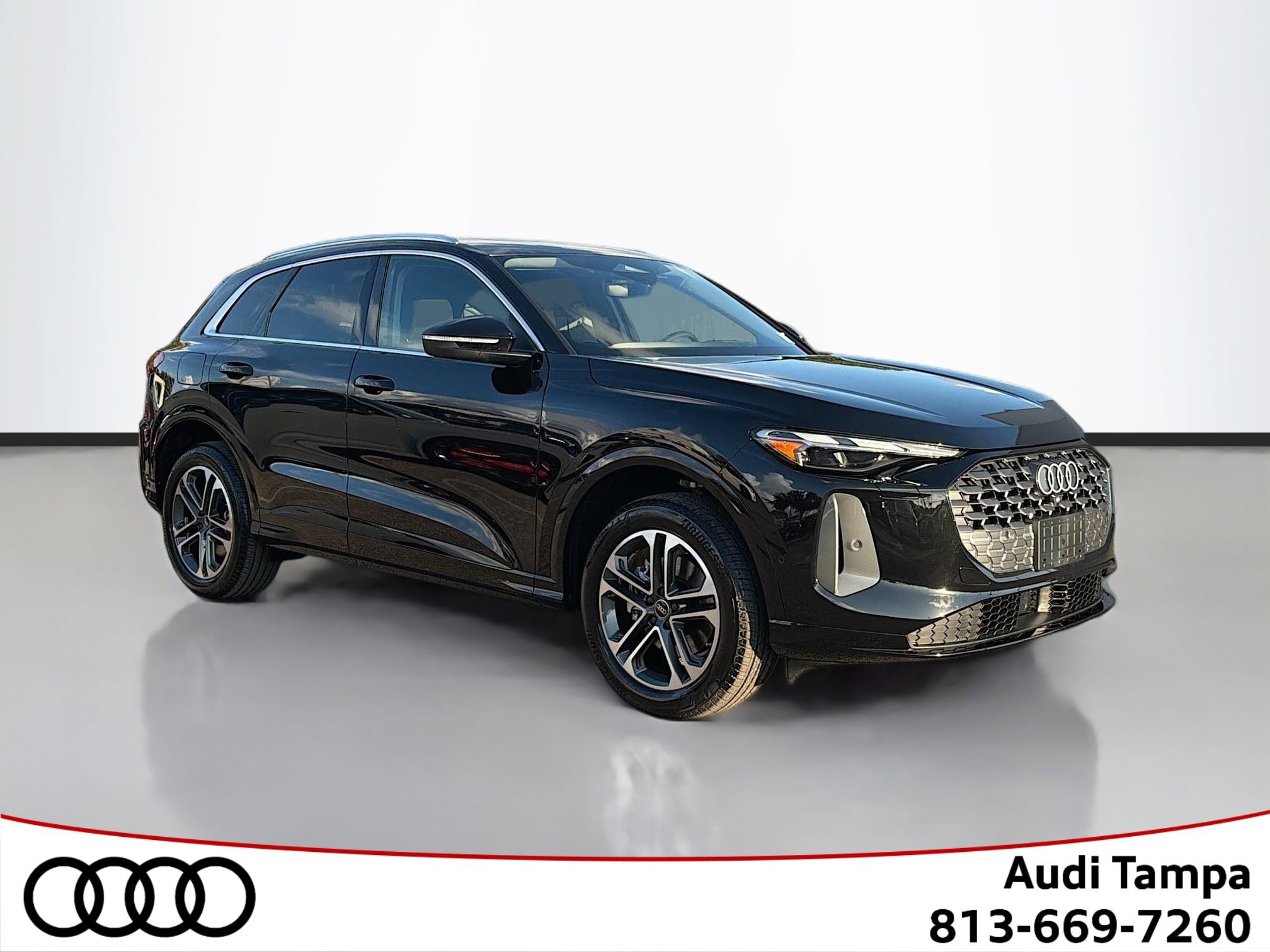 2025 Audi New Q5 Premium's photo