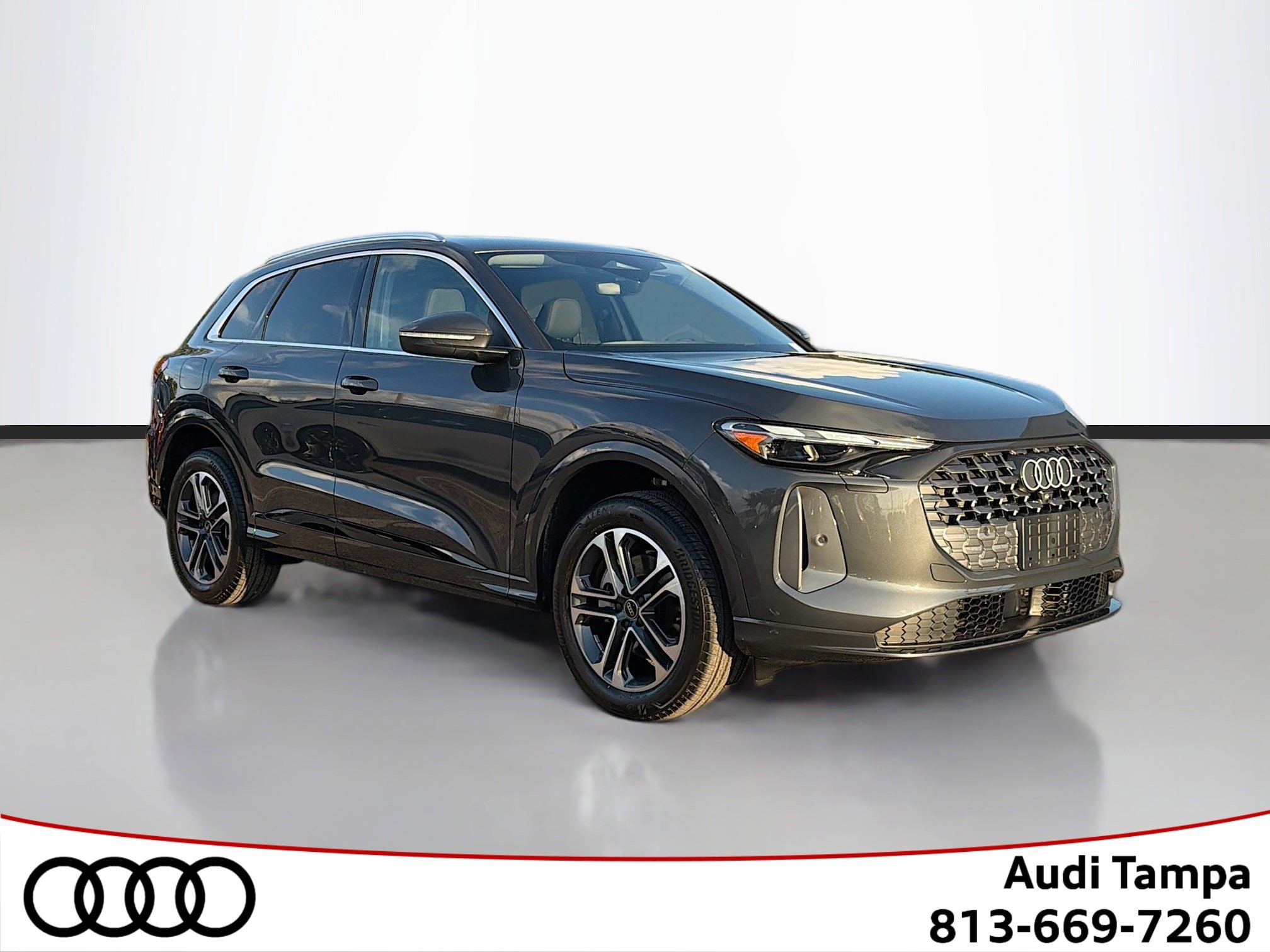 2025 Audi New Q5 Premium's photo