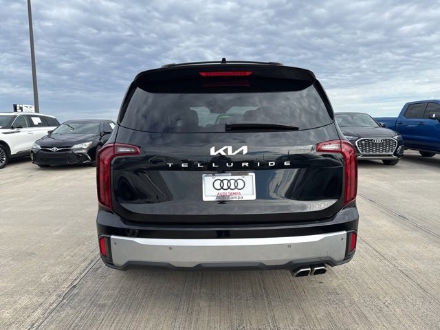 2023 Kia Telluride S photo 3