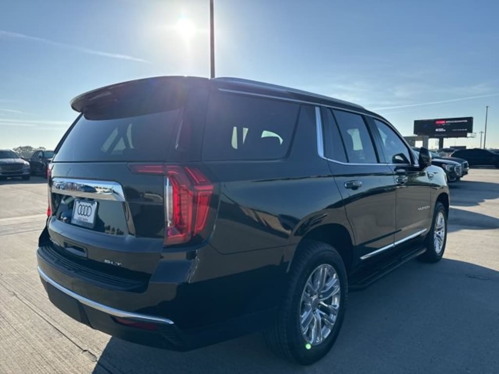 Used 2024 GMC Yukon SLT SUV