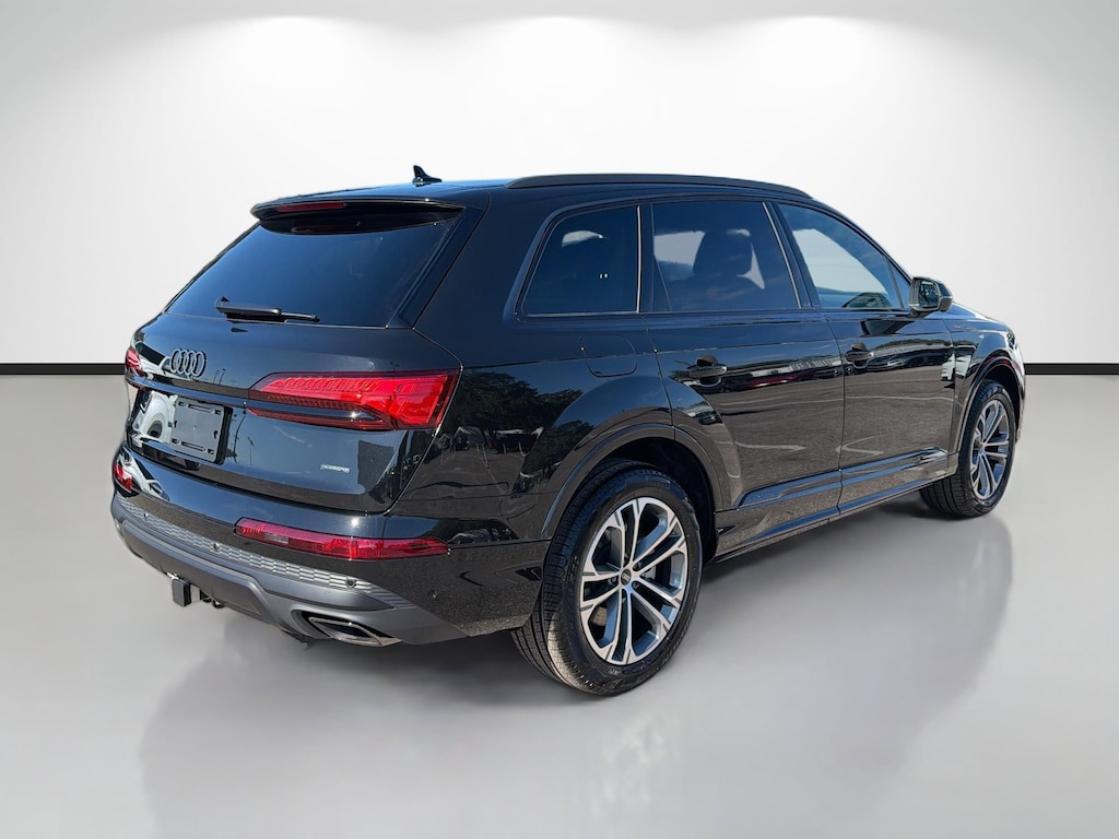 New 2026 Audi Q7 Premium SUV