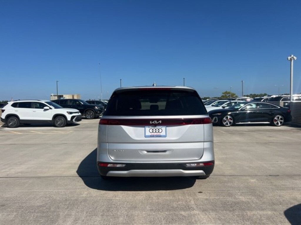 Used 2023 Kia Carnival LX MPV