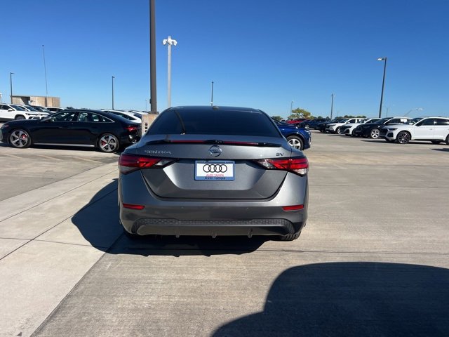 2020 Nissan Sentra SV photo 4