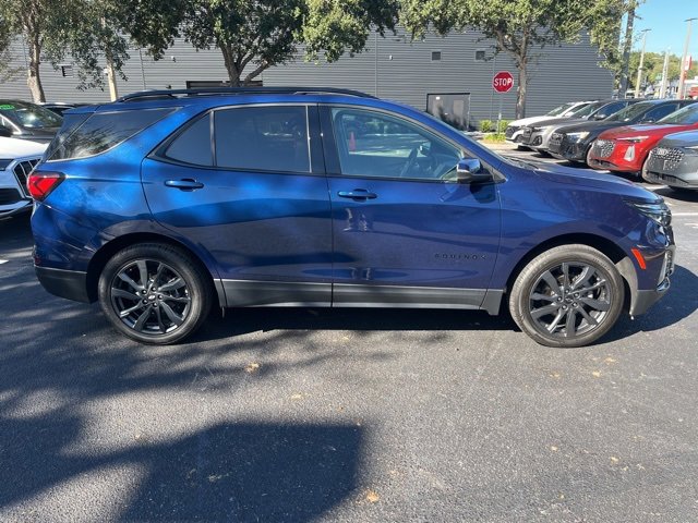 2023 Chevrolet Equinox RS photo 2