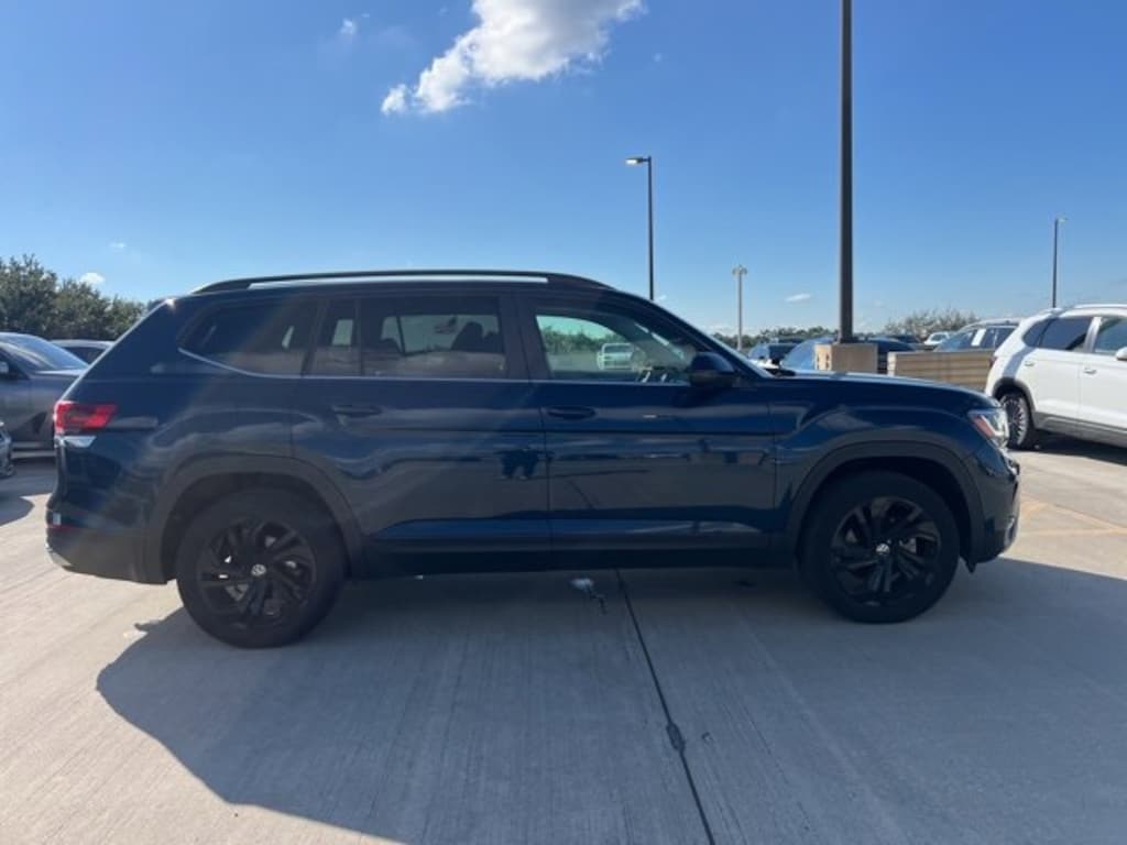Used 2022 Volkswagen Atlas 3.6L V6 SE w/Technology SUV
