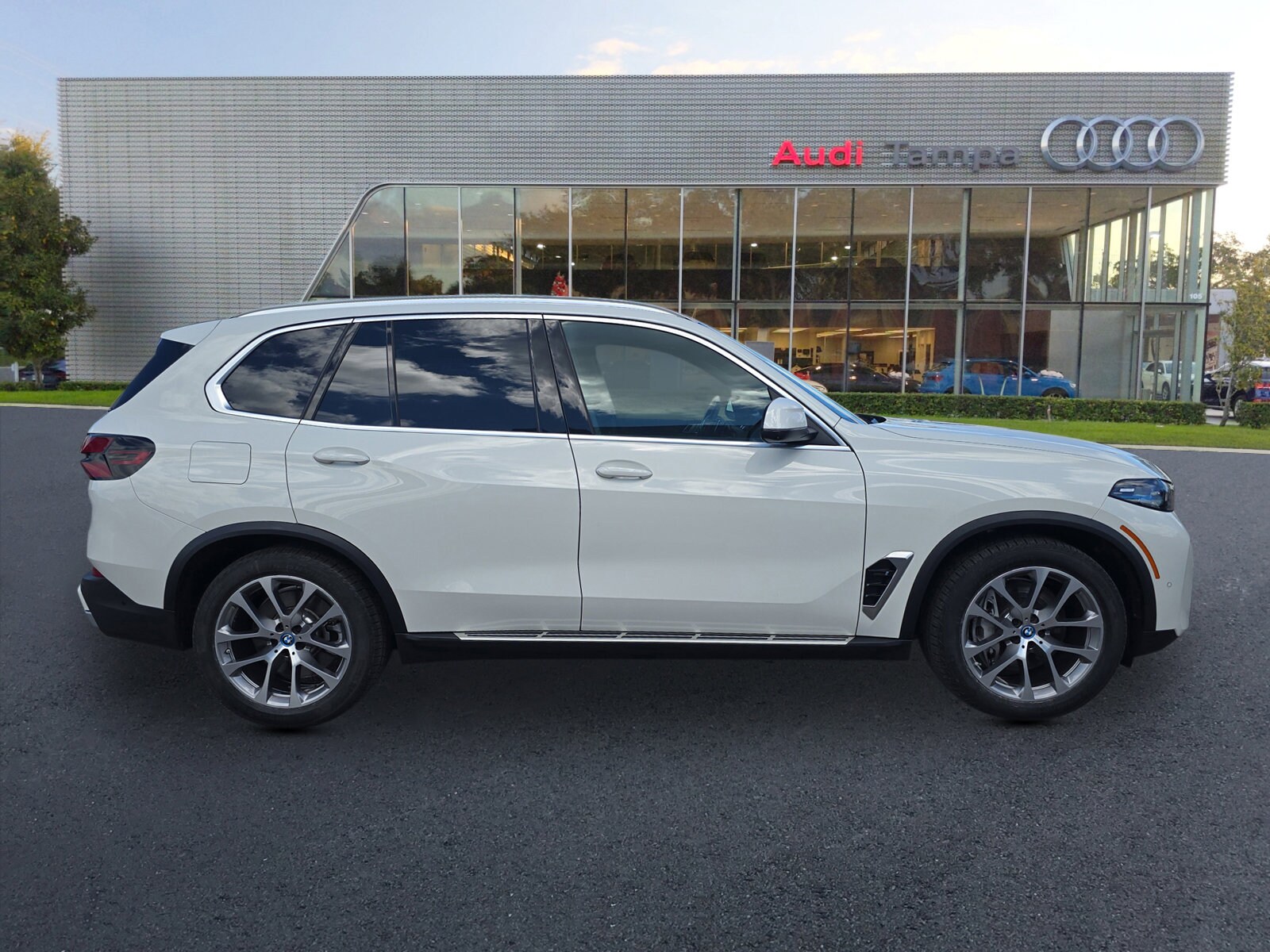 2024 Bmw X5 xDrive50e photo 2