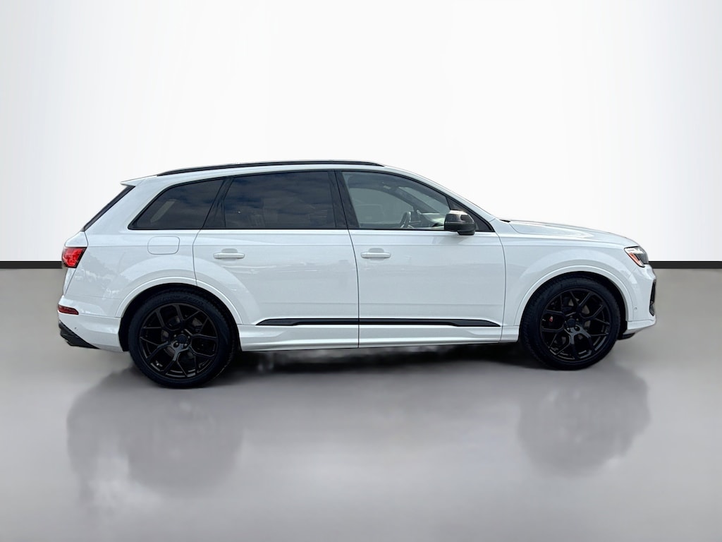 New 2026 Audi SQ7 4.0T Prestige SUV