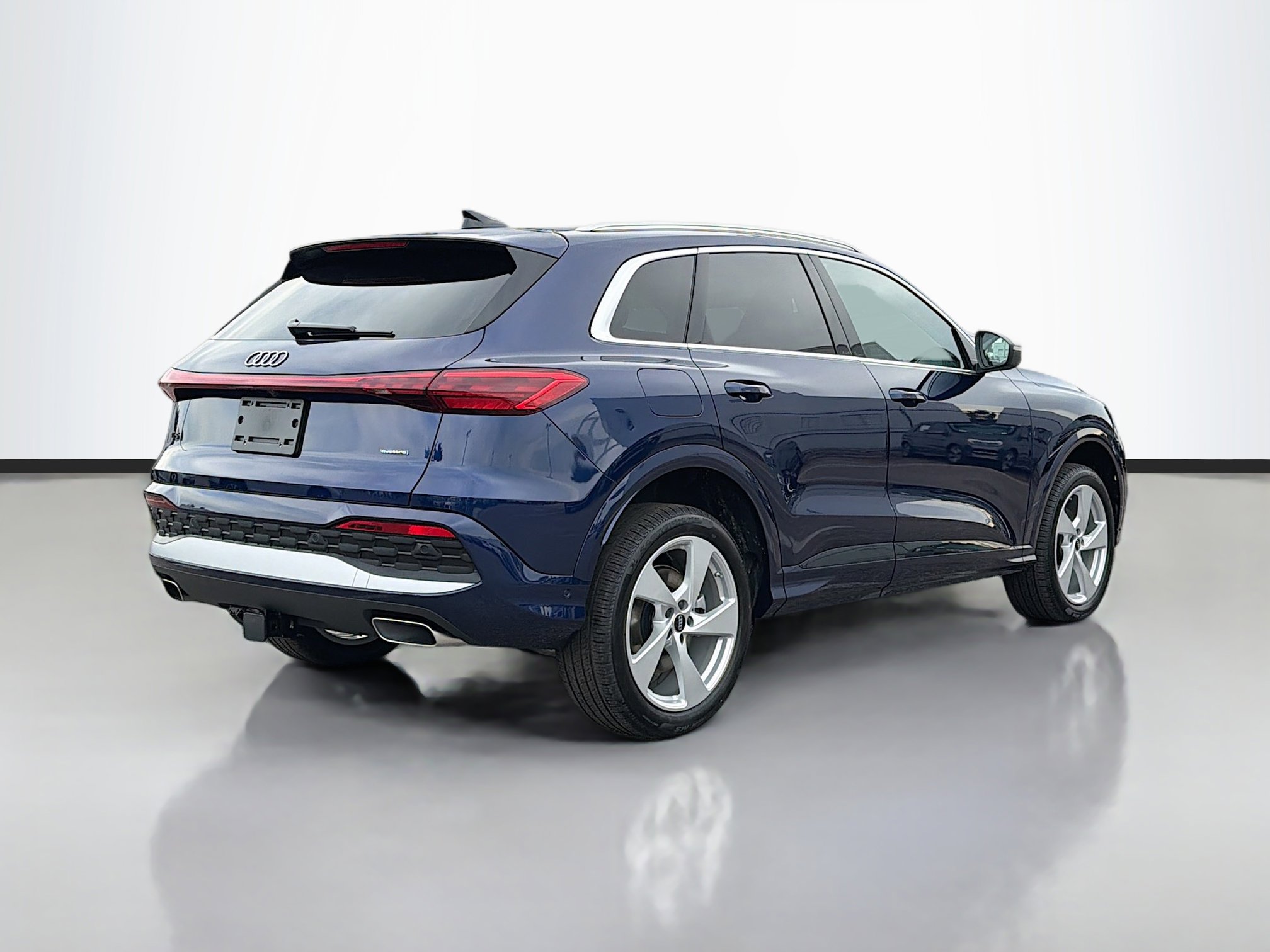 2025 Audi Q5 2.0T Premium Plus photo 2