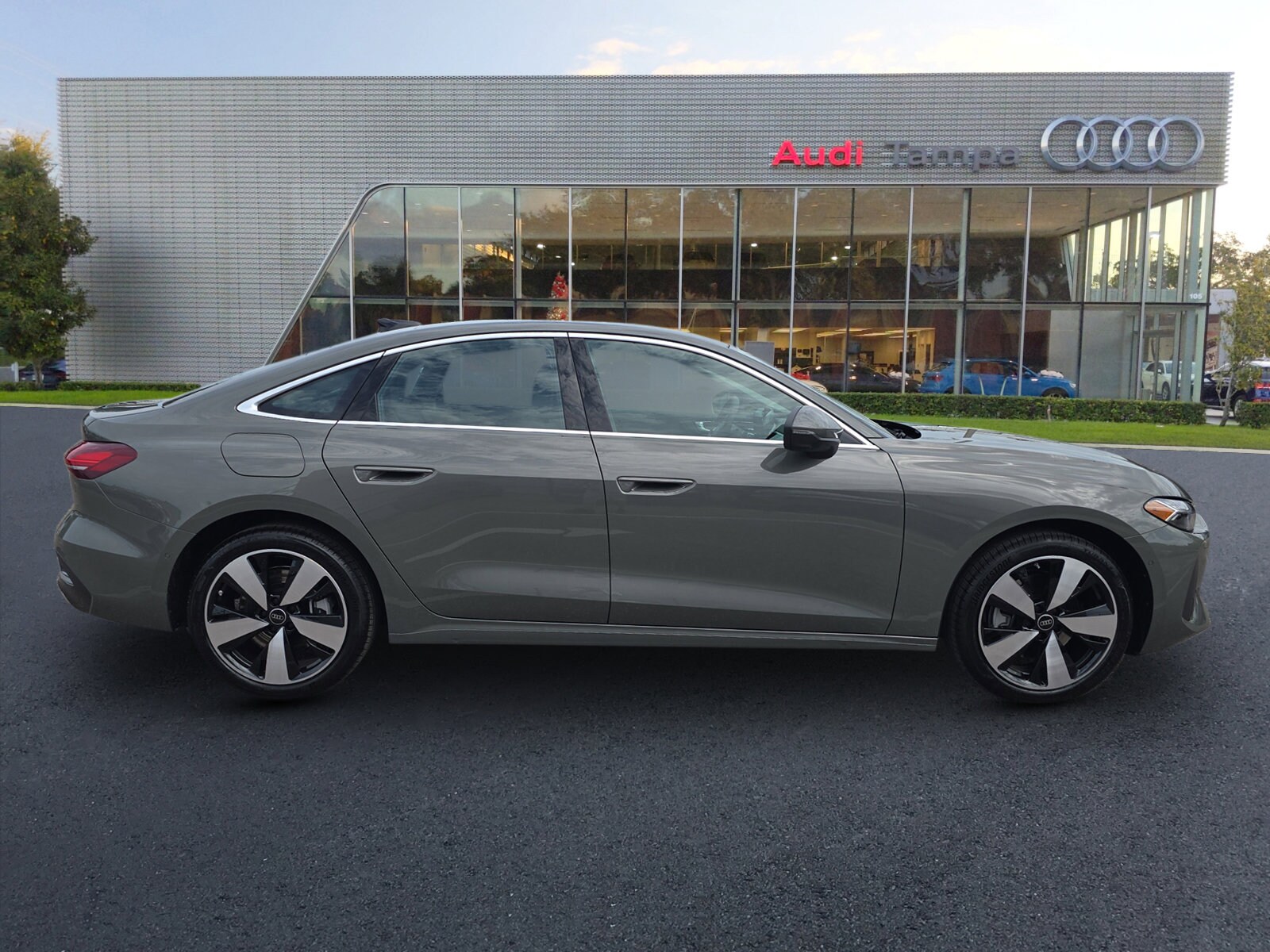 2025 Audi A5 2.0T Premium Plus photo 3