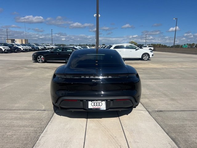 2022 Porsche Taycan Base photo 4