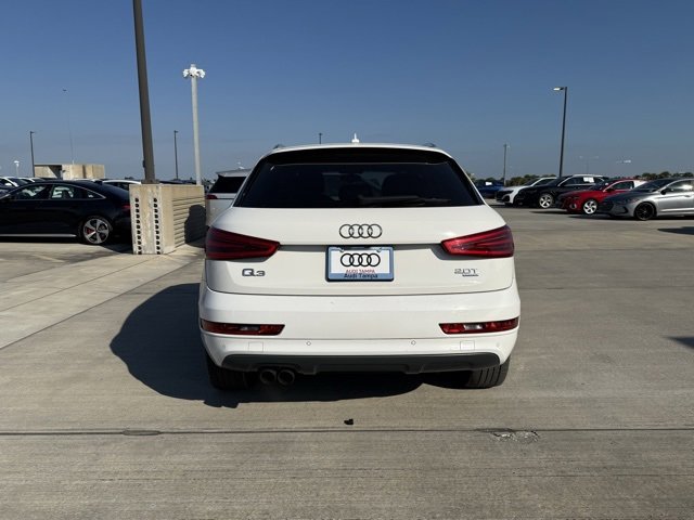 2015 Audi Q3 Prestige photo 4