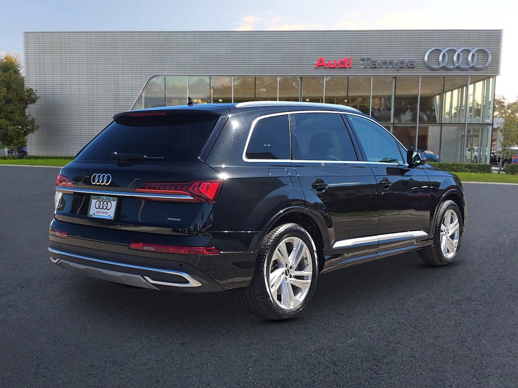 Used 2024 Audi Q7 Premium Plus SUV