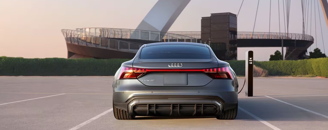 https://pictures.dealer.com/a/audithornhill/0062/16ded17fdba4fd22806c8857ed4930ebx.jpg