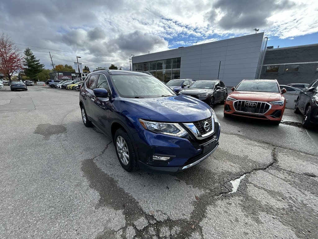 Used 2017 Nissan  SV AWD CVT Remote Start | HTD Seats / Crossover