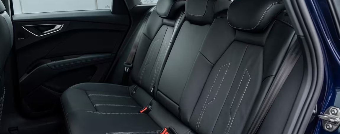 https://pictures.dealer.com/a/audithornhill/1927/bc72d2e55b3a8f90e02a1a414b0d2b73x.jpg