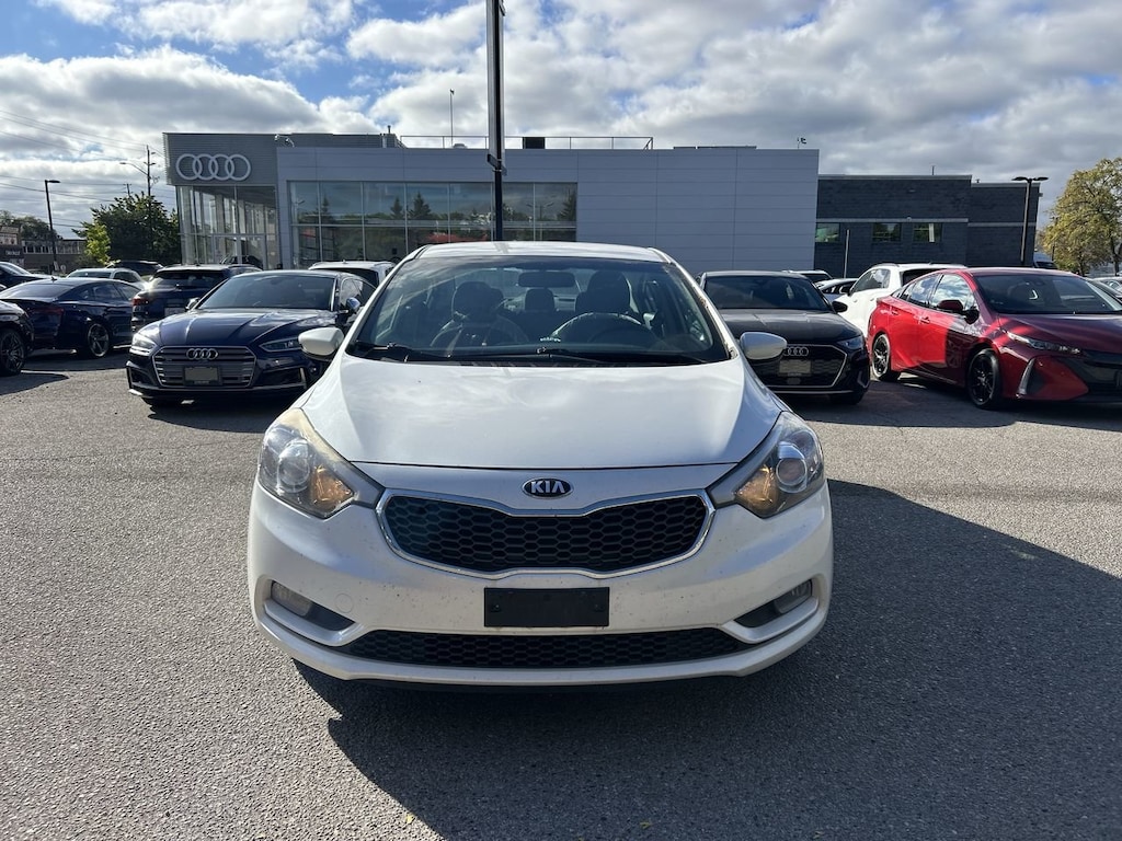 Used 2016 Kia  (5) LX+ / at AS Traded / Hatchback