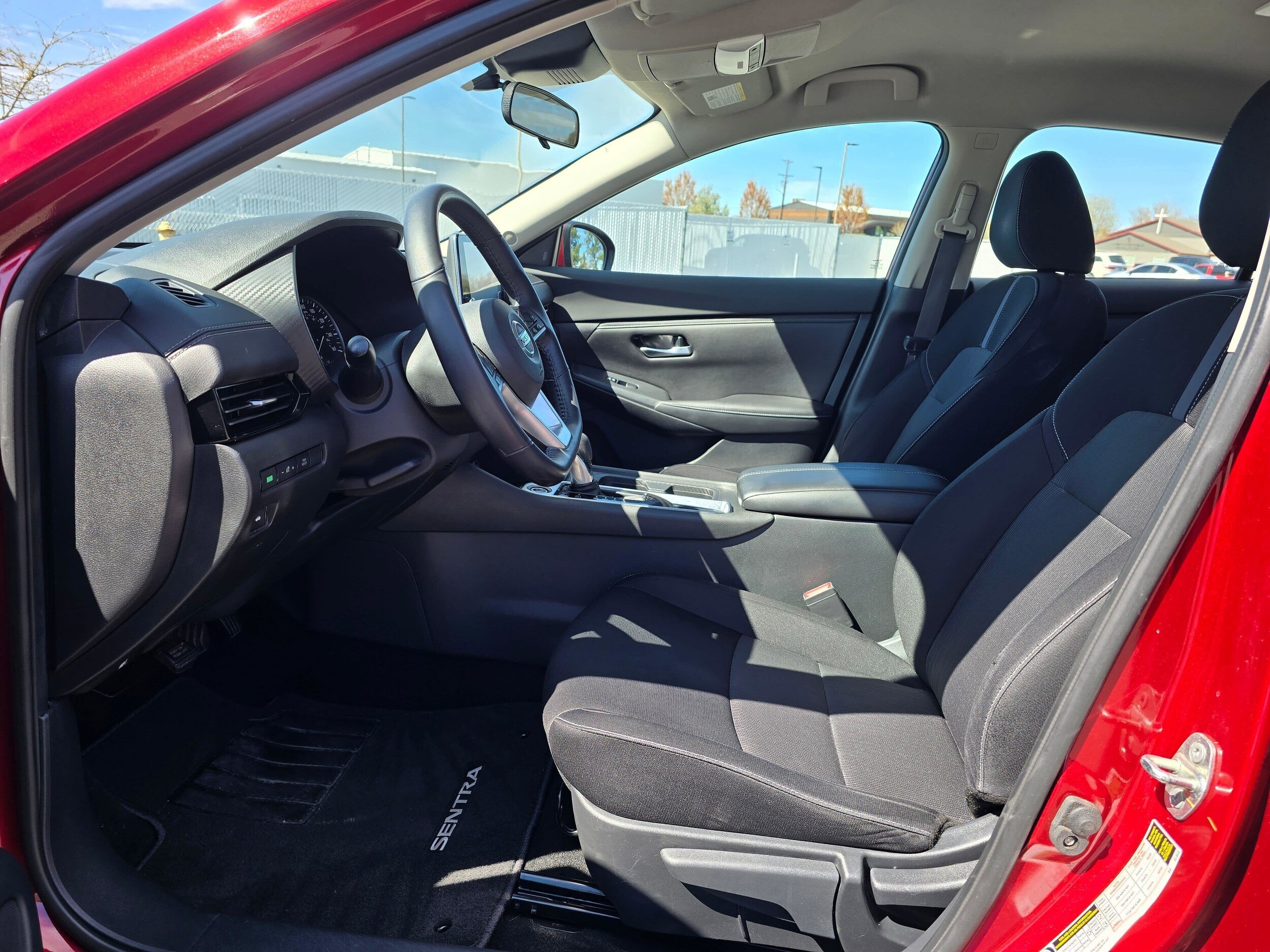 Used 2021 Scarlet Ember Tintcoat Nissan SV image 10